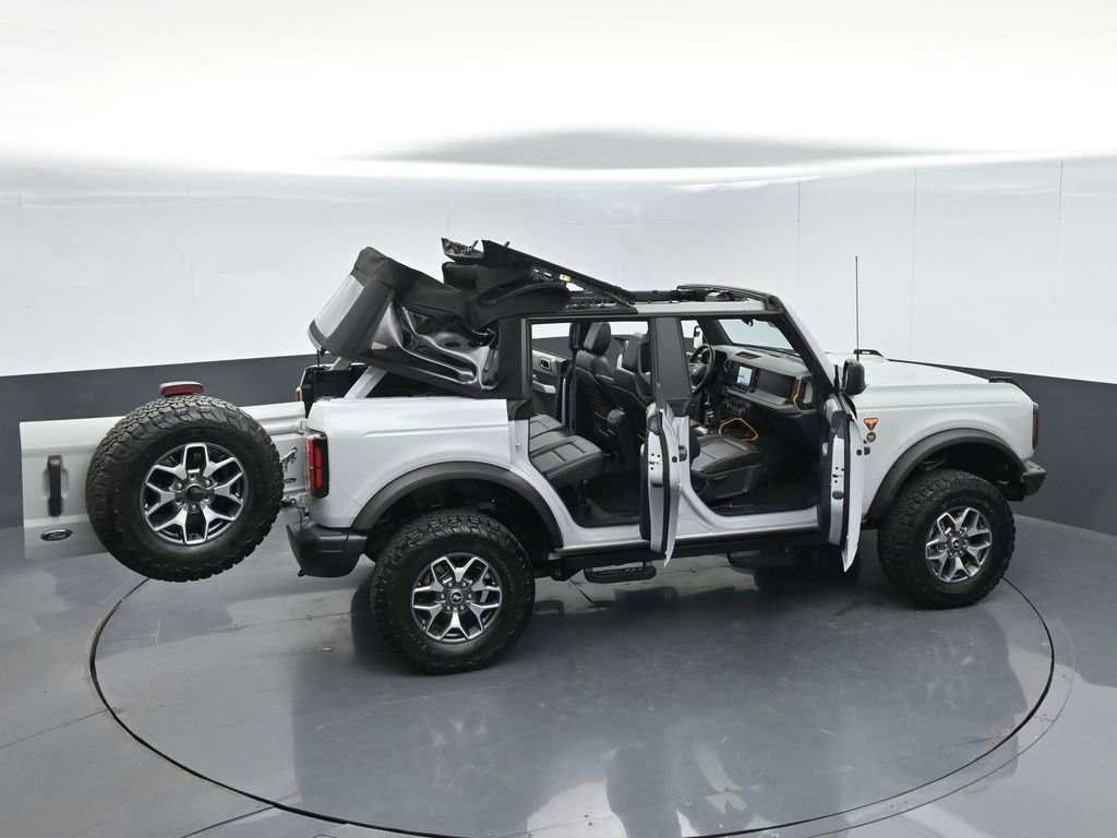 Used 2021 Ford Bronco Badlands image 61