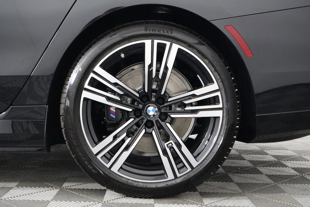 New 2026 BMW i7 eDrive50 w/ M Sport Package image 10