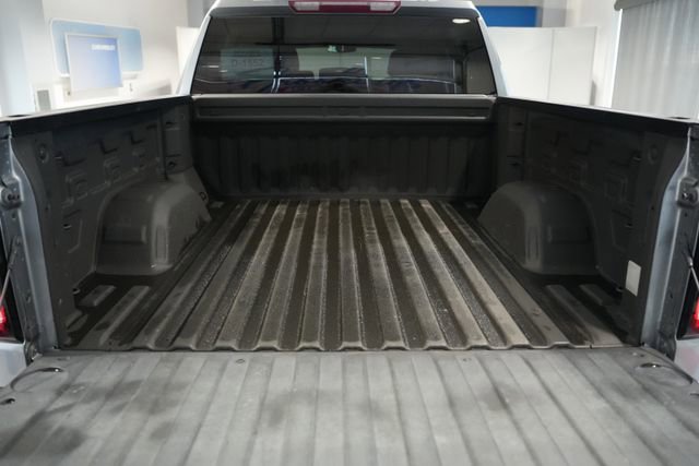 Used 2020 GMC Sierra 1500 Elevation w/ Elevation Value Package image 9