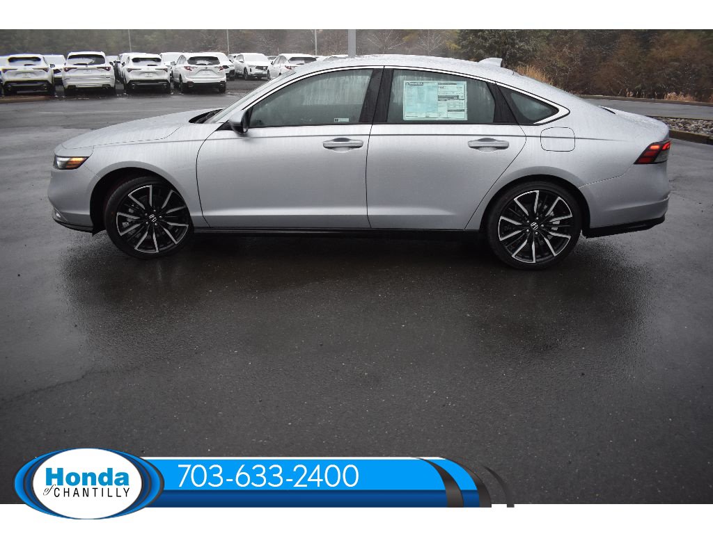New 2026 Honda Accord Hybrid Touring image 4