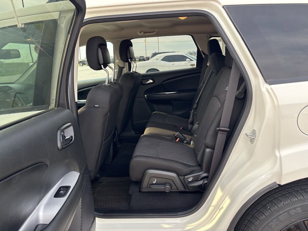 Used 2020 Dodge Journey SE w/ Blacktop Package image 23