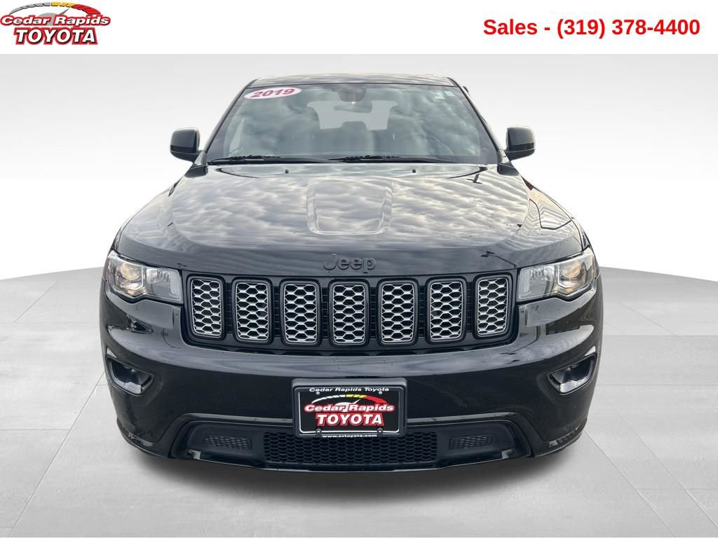 Used 2019 Jeep Grand Cherokee Altitude image 9