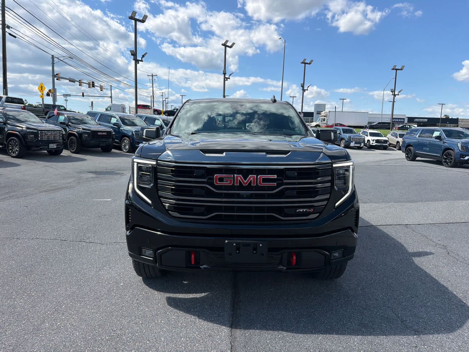 Used 2023 GMC Sierra 1500 AT4 w/ AT4 Premium Package AWD/4WD video 2