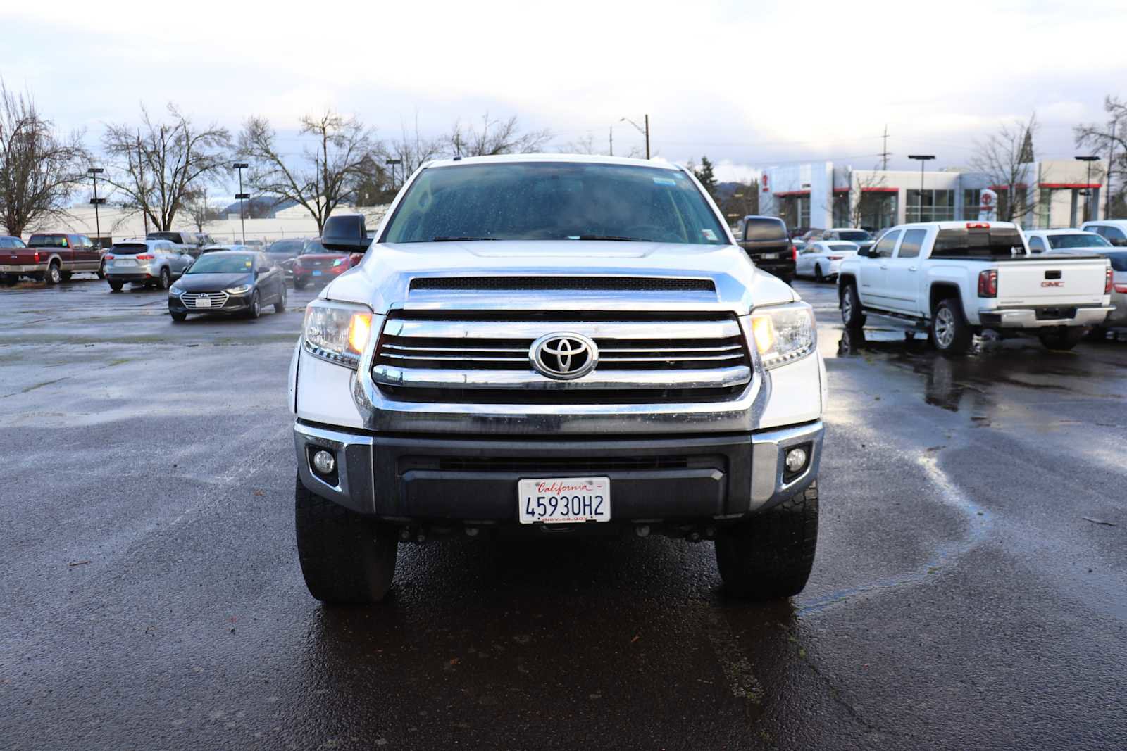 Certified 2017 Toyota Tundra SR5 image 2
