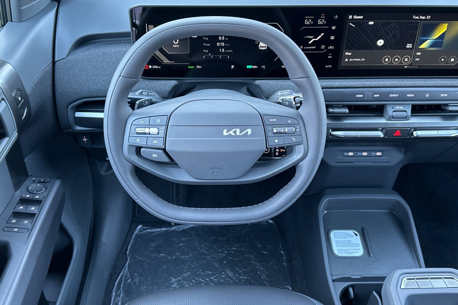New 2027 Kia EV3 Wind FWD image 14