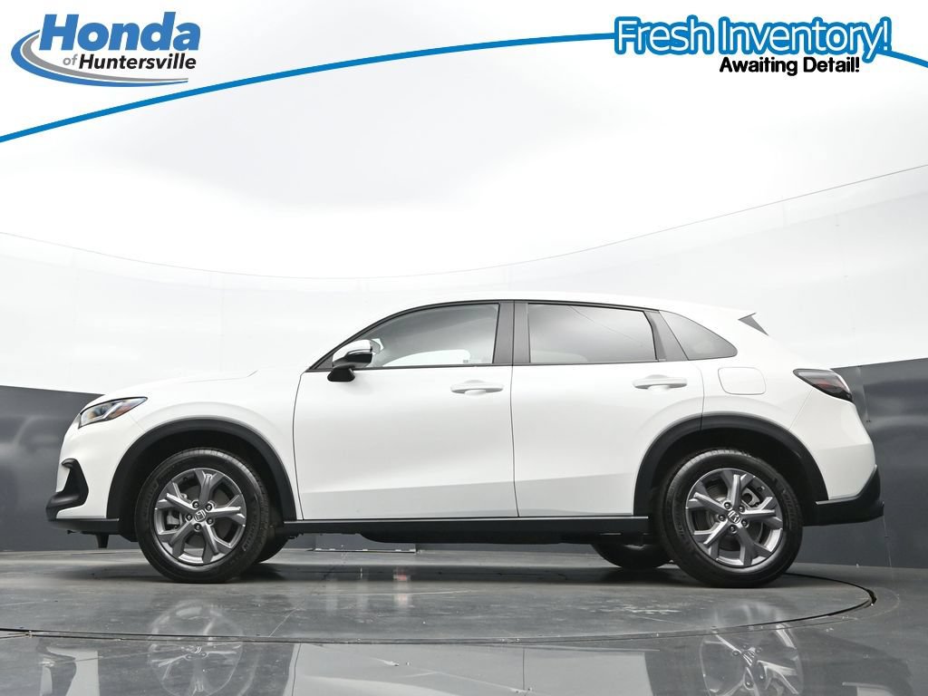 Certified 2026 Honda HR-V LX image 32