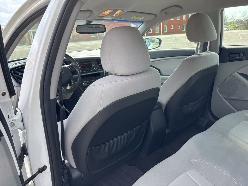 Used 2011 Kia Optima LX w/ Convenience Pkg image 22
