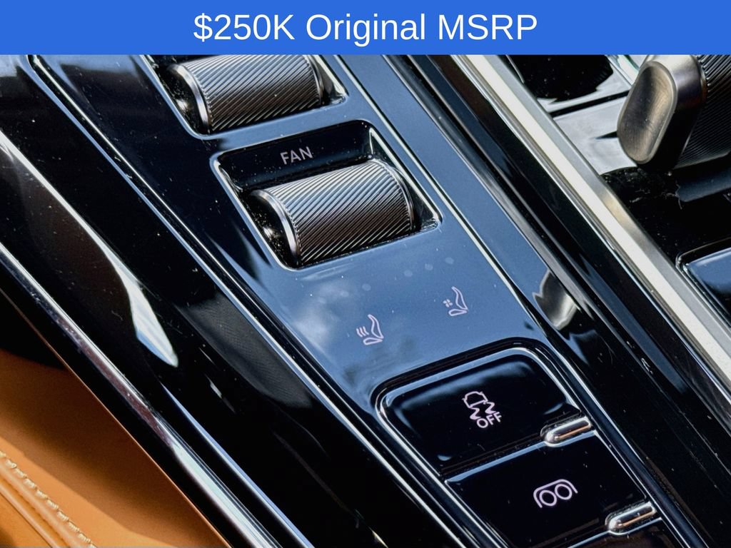 Used 2026 Aston Martin V8 Vantage S RWD image 20