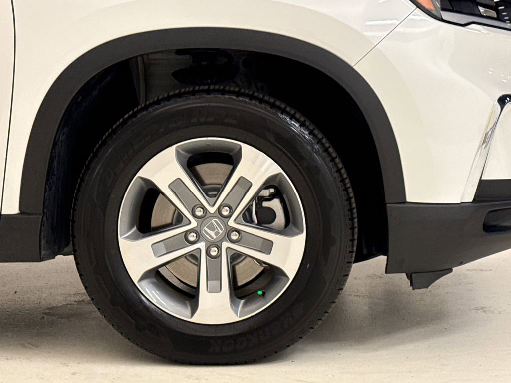 Certified 2025 Honda Pilot EX-L image 6