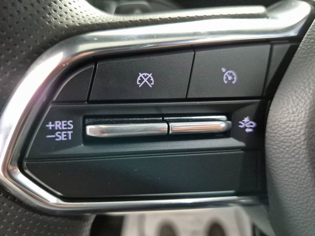 New 2026 Chevrolet Equinox EV LT image 18