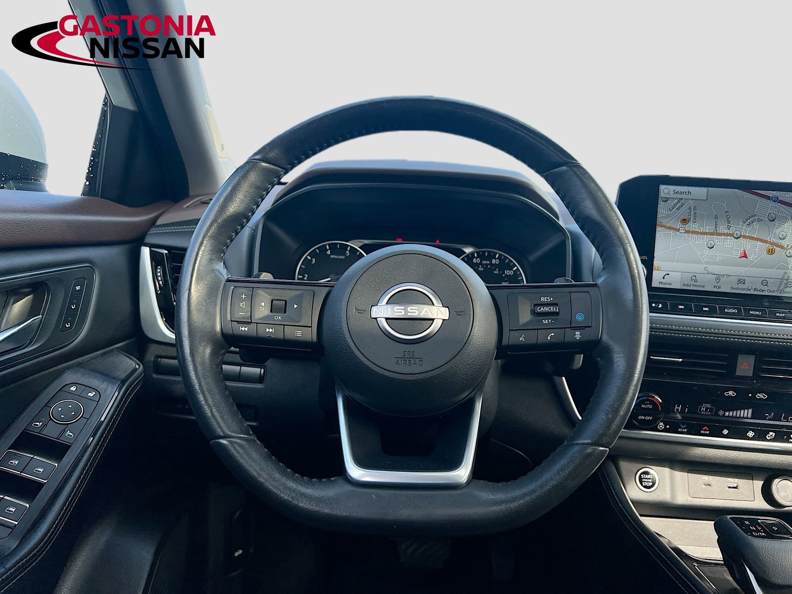 Used 2023 Nissan Rogue SL w/ SL Premium Package image 31