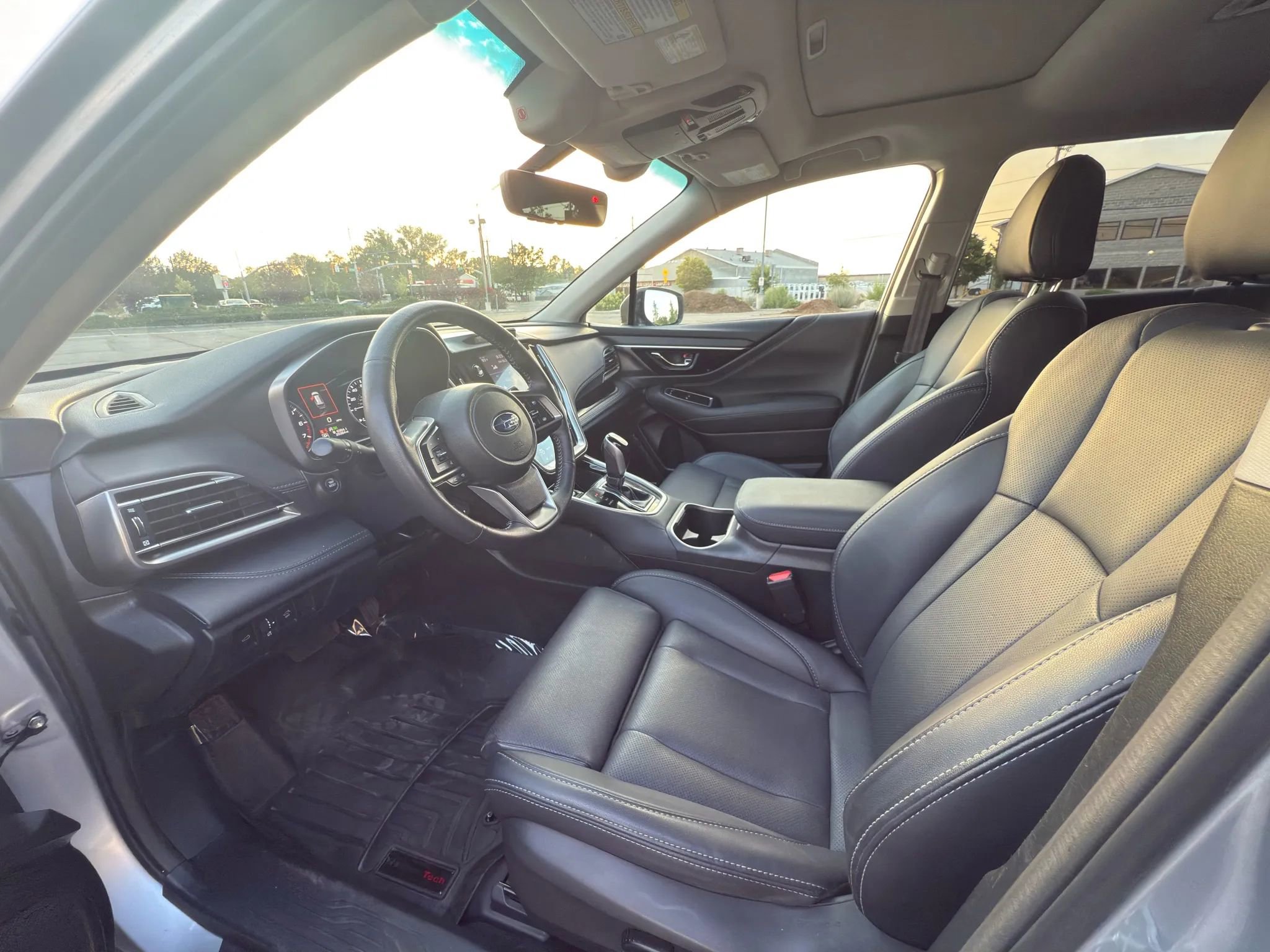 Used 2022 Subaru Outback Limited XT image 11