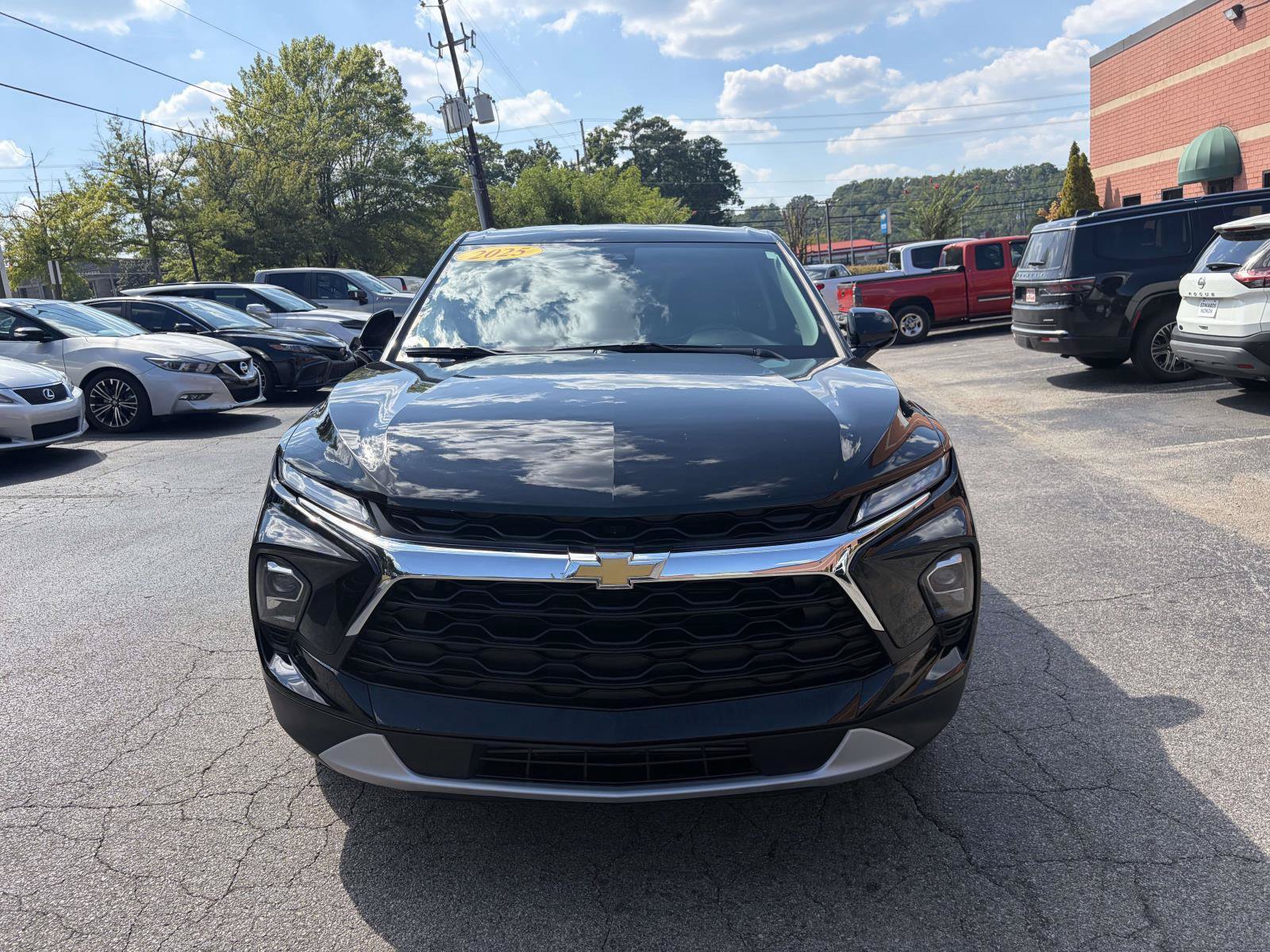 Used 2025 Chevrolet Blazer LT FWD image 26