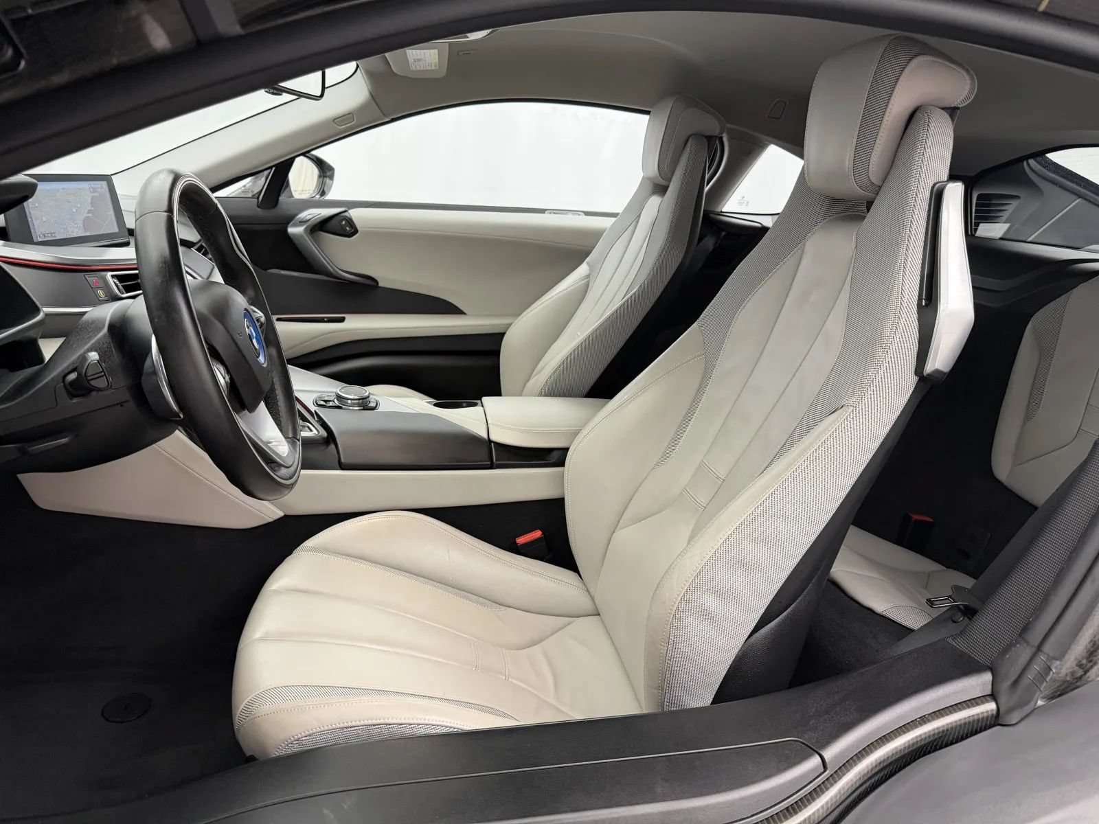 Used 2016 BMW i8 AWD/4WD image 11