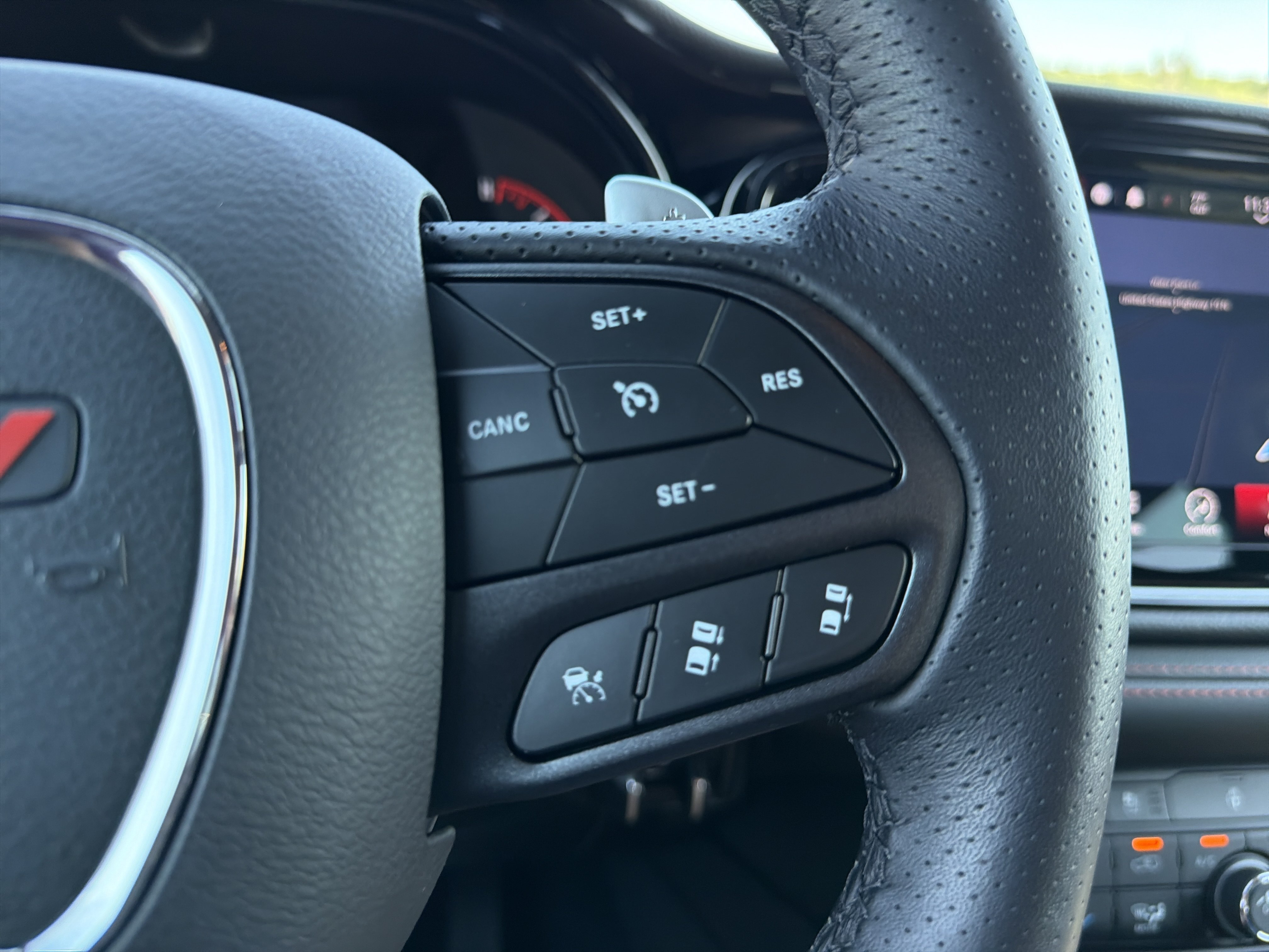 Used 2025 Dodge Durango GT AWD/4WD image 21