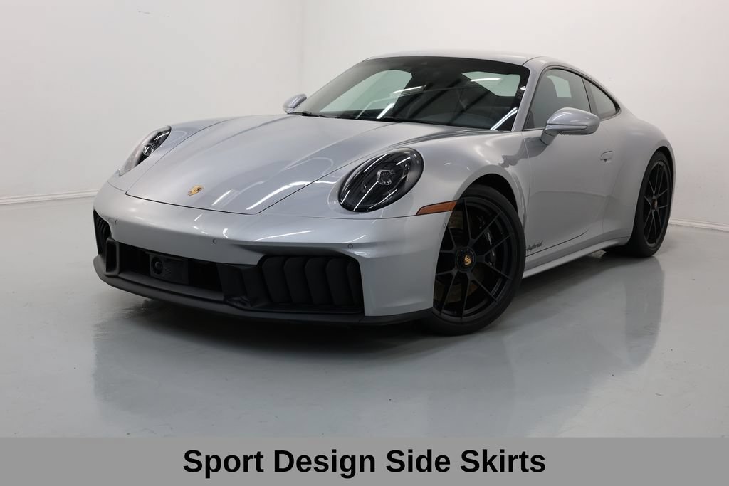 Used 2025 Porsche 911 Carrera GTS RWD image 15