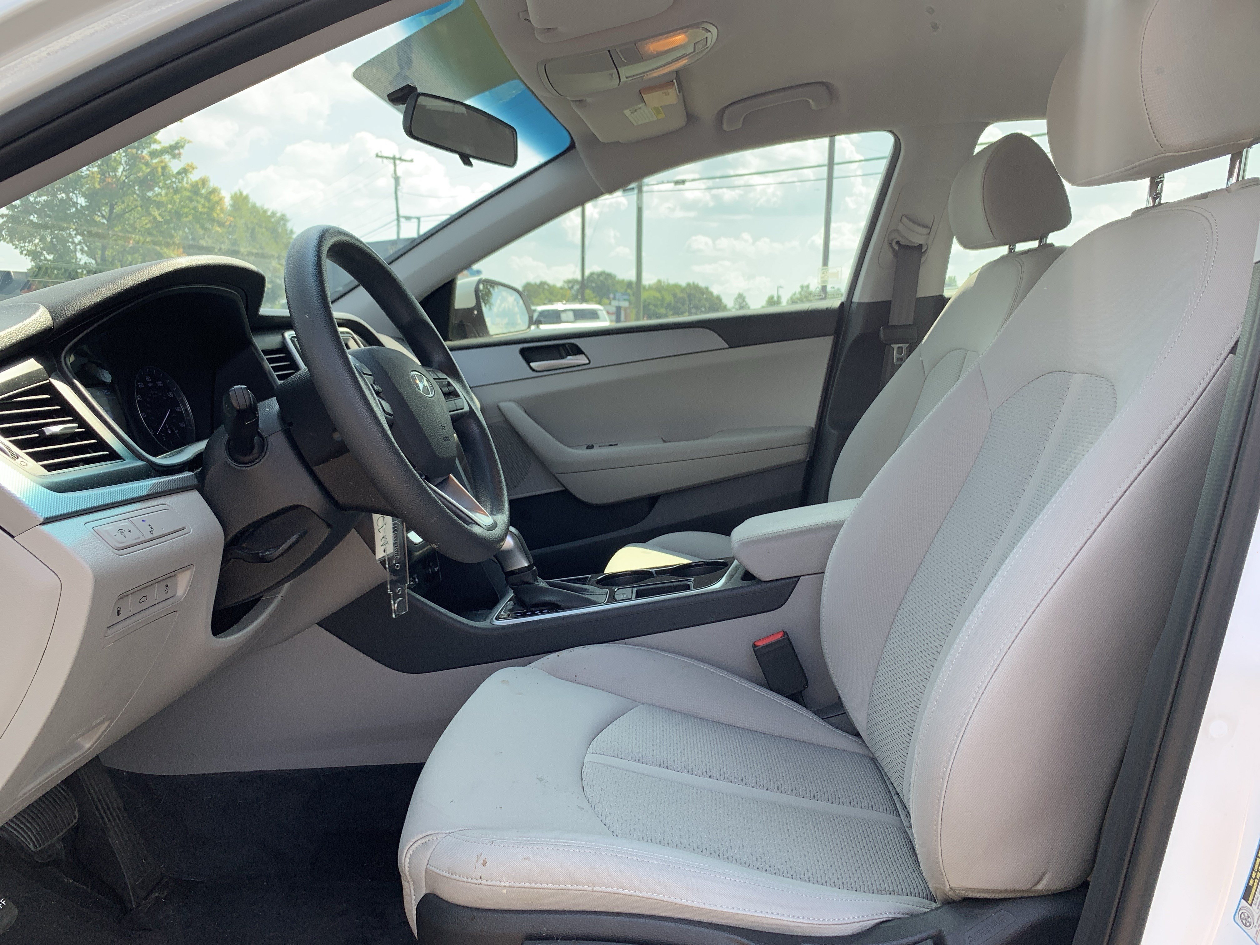 Used 2019 Hyundai Sonata SE FWD image 16