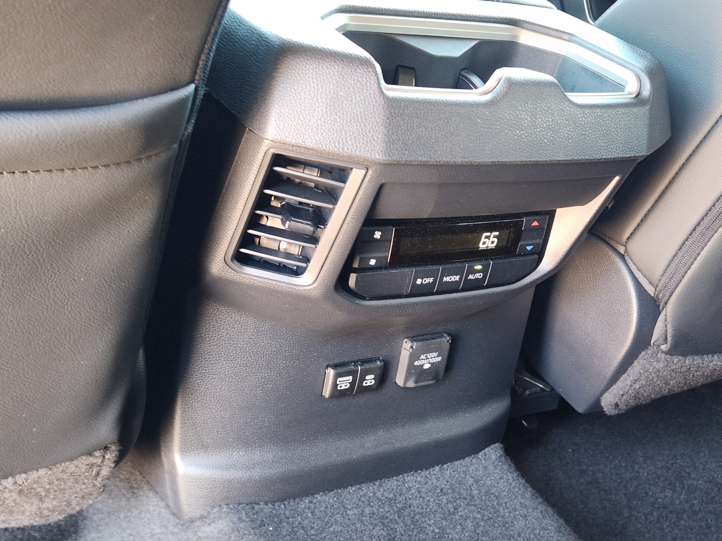 Used 2024 Toyota Sequoia SR5 w/ SR5 Premium Package AWD/4WD image 25