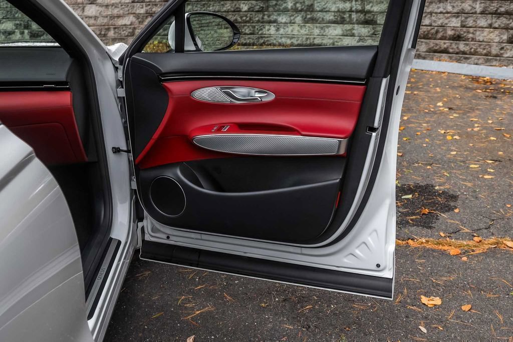 Used 2023 Genesis GV70 3.5T Sport w/ Cargo Package image 14