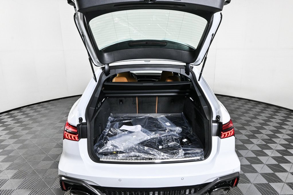 New 2025 Audi RS 6 performance image 32