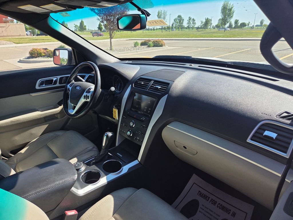 Used 2013 Ford Explorer XLT AWD/4WD image 36