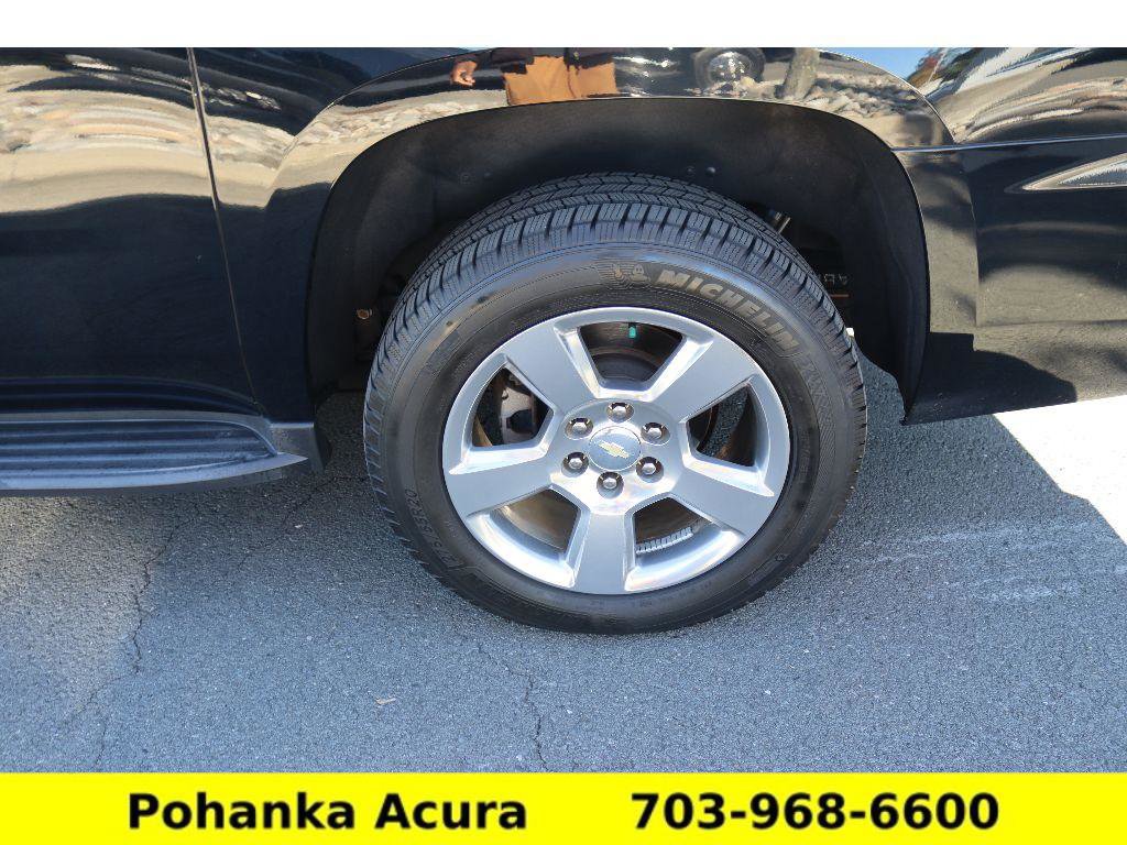 Used 2018 Chevrolet Suburban LT w/ Luxury Package image 33