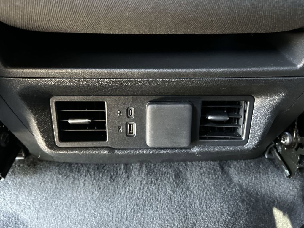 Used 2025 GMC Sierra 1500 SLE image 21