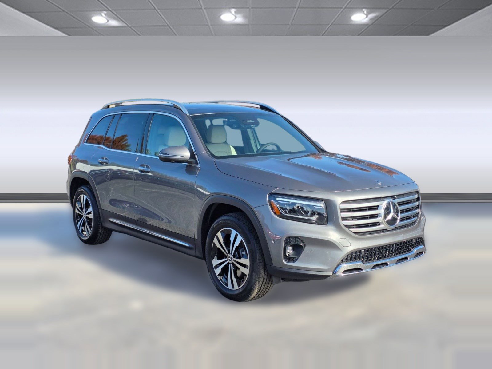 New 2026 Mercedes-Benz GLB 250 4MATIC image 5
