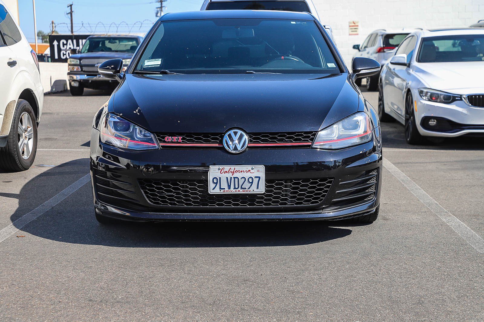 Used 2017 Volkswagen GTI S image 2