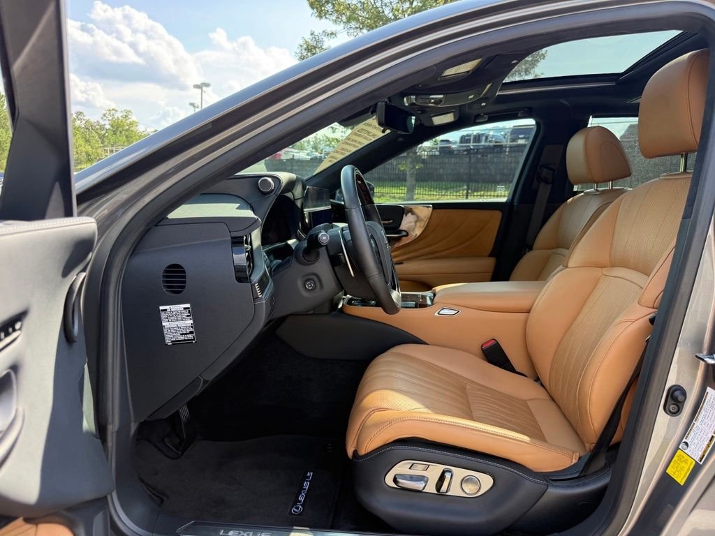 Certified 2024 Lexus LS 500 w/ Luxury Package RWD image 24