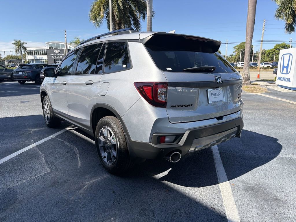 Certified 2023 Honda Passport TrailSport image 6