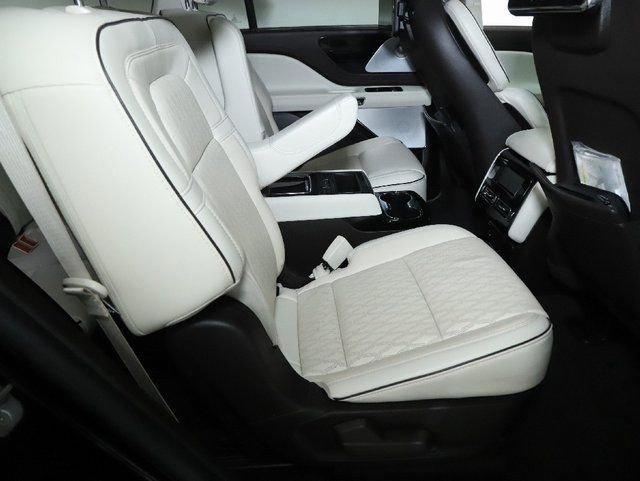 Used 2023 Lincoln Aviator Black Label image 36