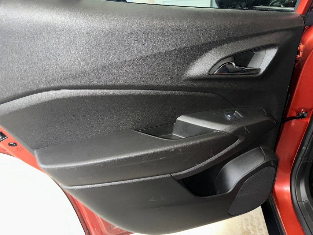 Certified 2024 Chevrolet Trax ACTIV image 16