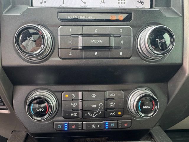 Used 2019 Ford F350 Limited image 15