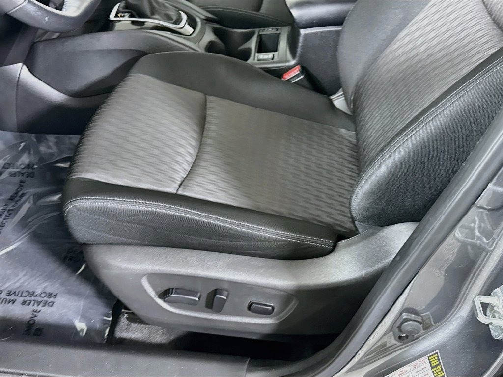 Used 2020 Nissan Rogue SV FWD image 23