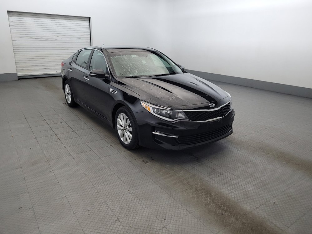 Used 2018 Kia Optima LX w/ 17" Alloy Wheels Package FWD image 13