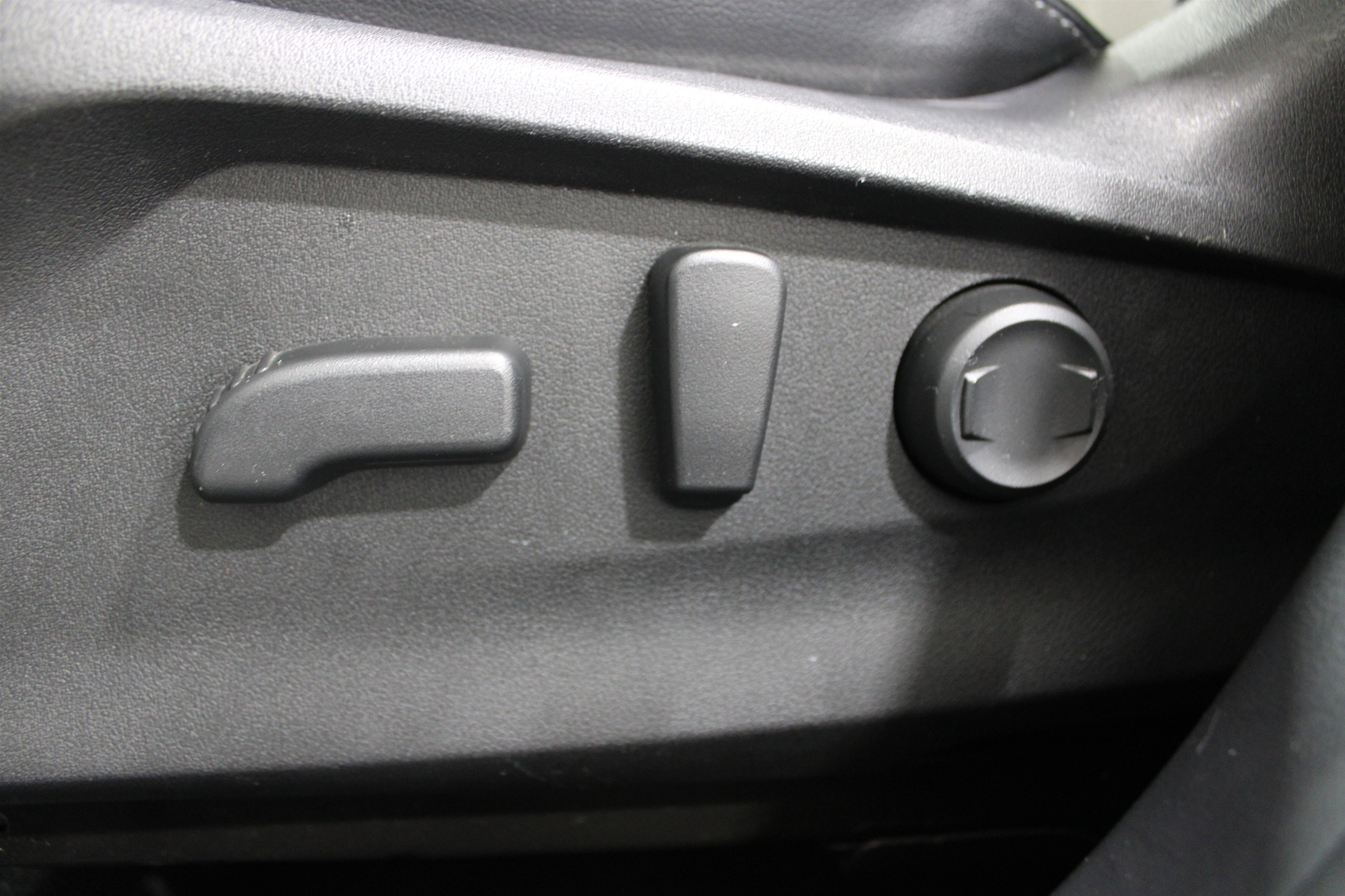 Used 2023 Subaru Forester Limited AWD/4WD image 4