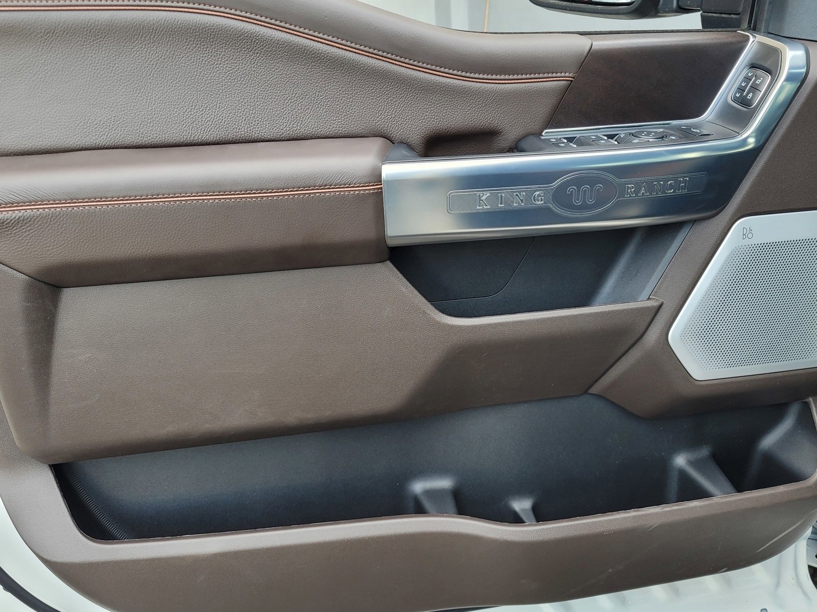 New 2025 Ford F250 King Ranch w/ Chrome Package image 10