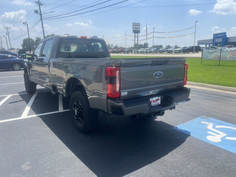 Used 2023 Ford F250 XL w/ STX Appearance Package image 8
