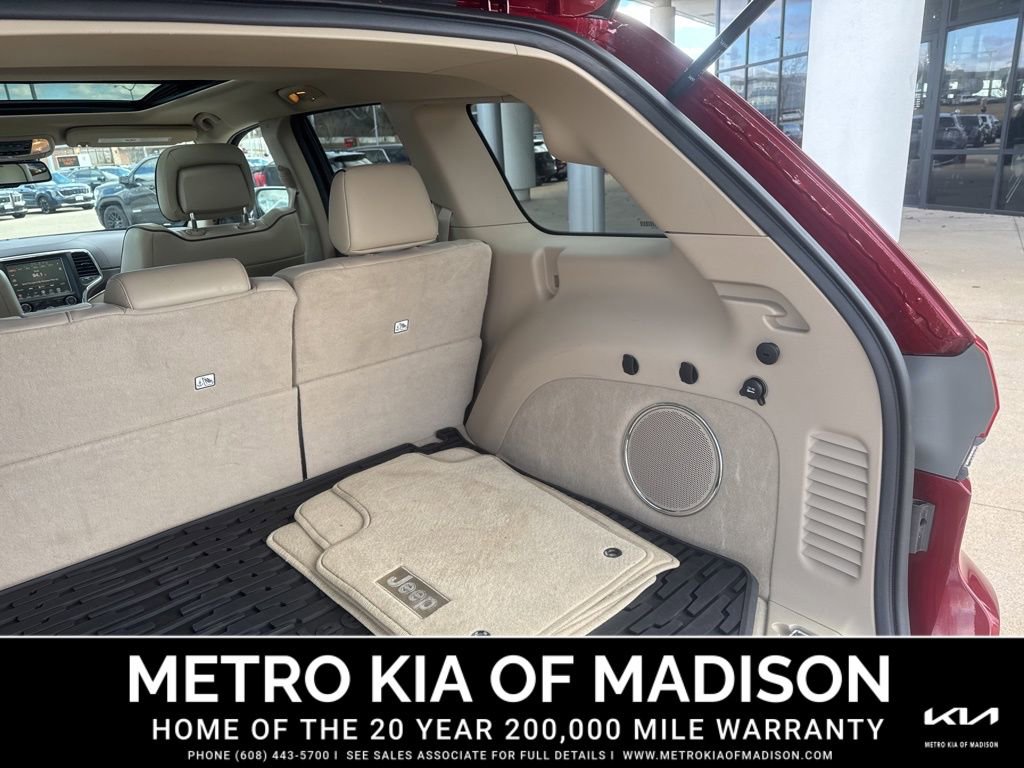 Used 2014 Jeep Grand Cherokee Overland w/ Advanced Technology Group image 33
