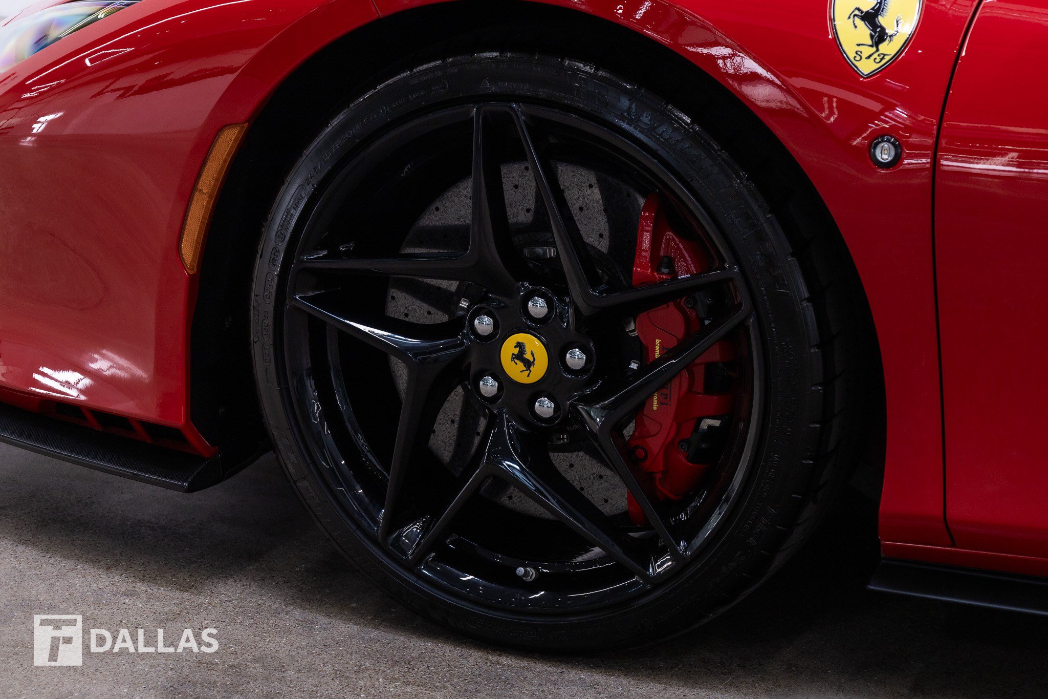 Used 2020 Ferrari F8 Tributo RWD image 3