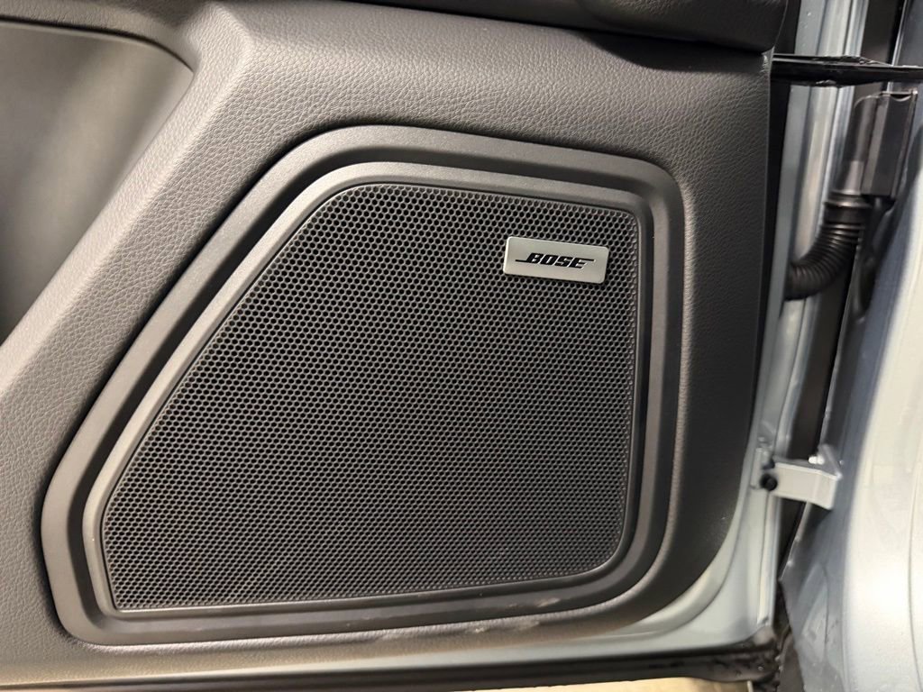 Certified 2026 Porsche Macan Turbo AWD/4WD image 11