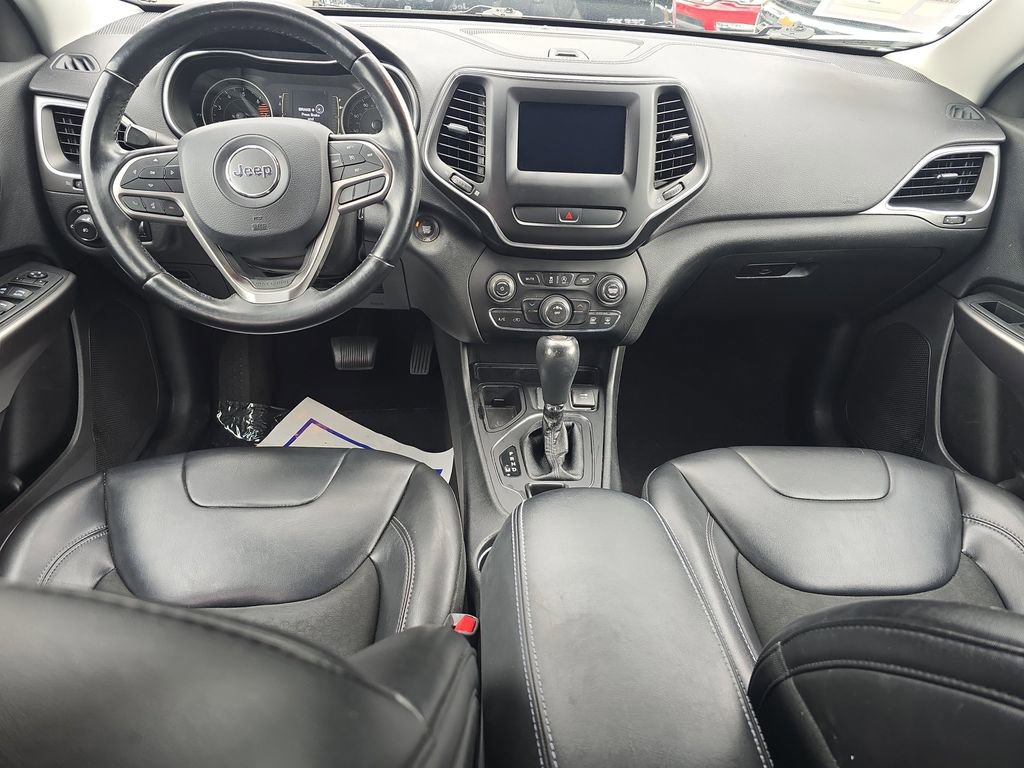 Used 2019 Jeep Cherokee Latitude Plus image 14