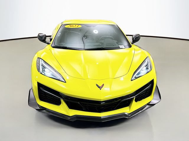 Used 2023 Chevrolet Corvette Z06 w/ Engine Appearance Package RWD image 2