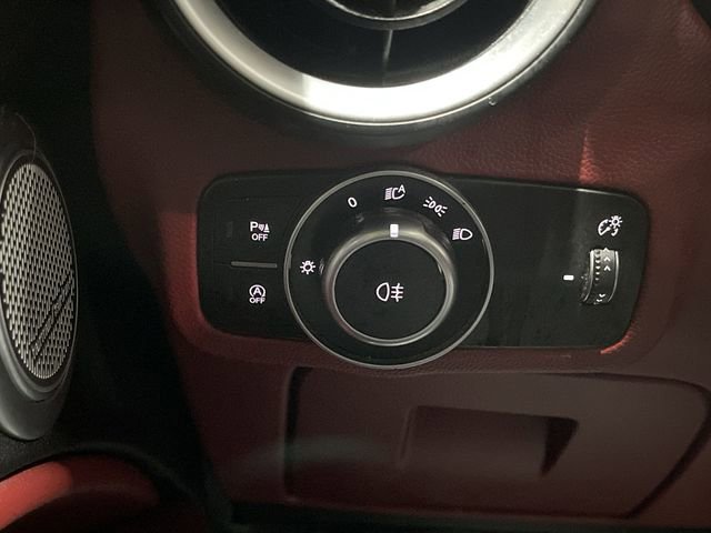 Used 2018 Alfa Romeo Stelvio Ti image 34