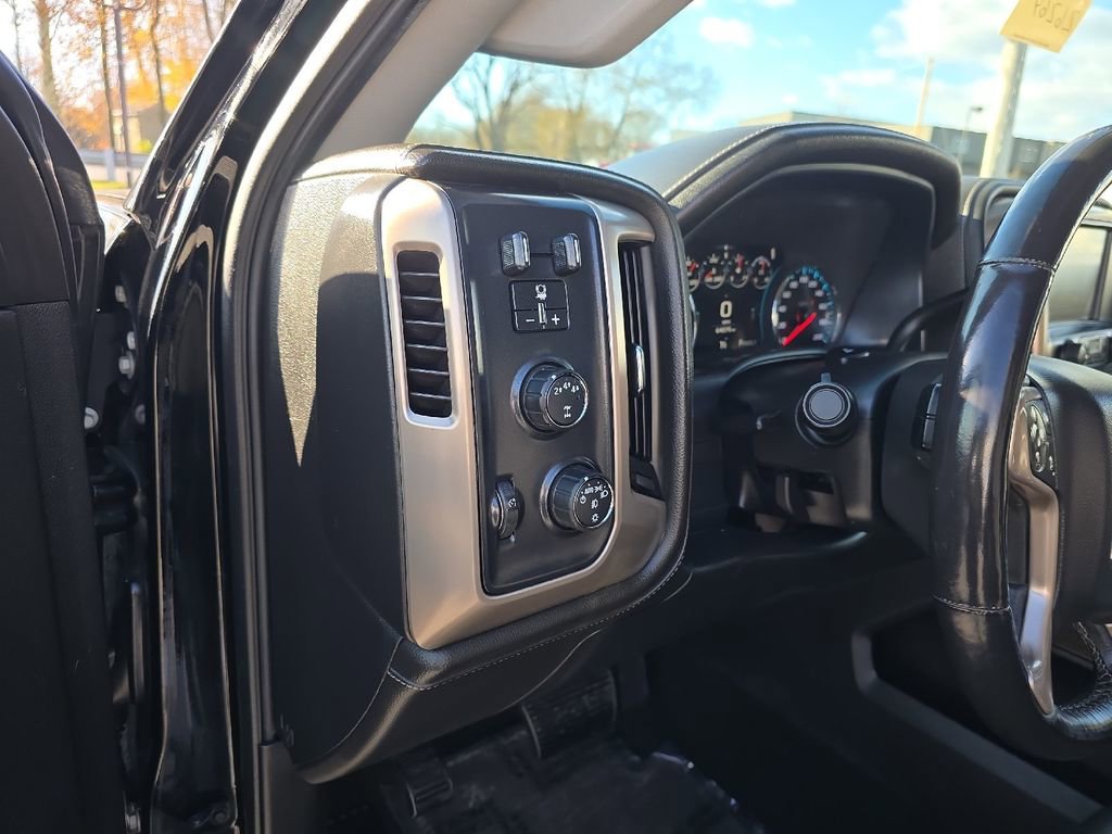 Used 2018 GMC Sierra 2500 Denali image 25