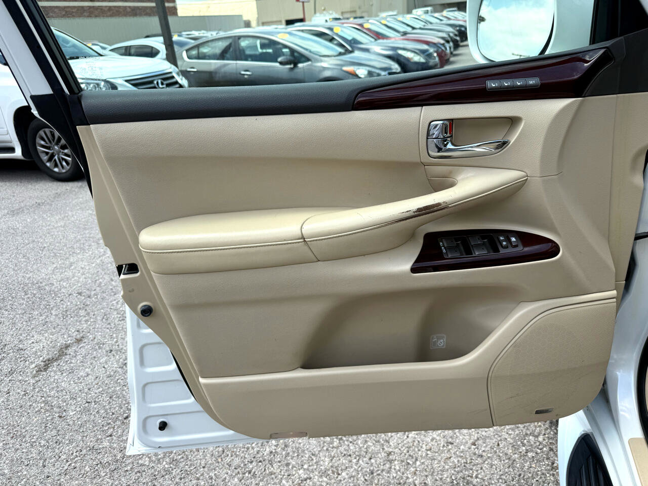 Used 2015 Lexus LX 570 4WD image 15