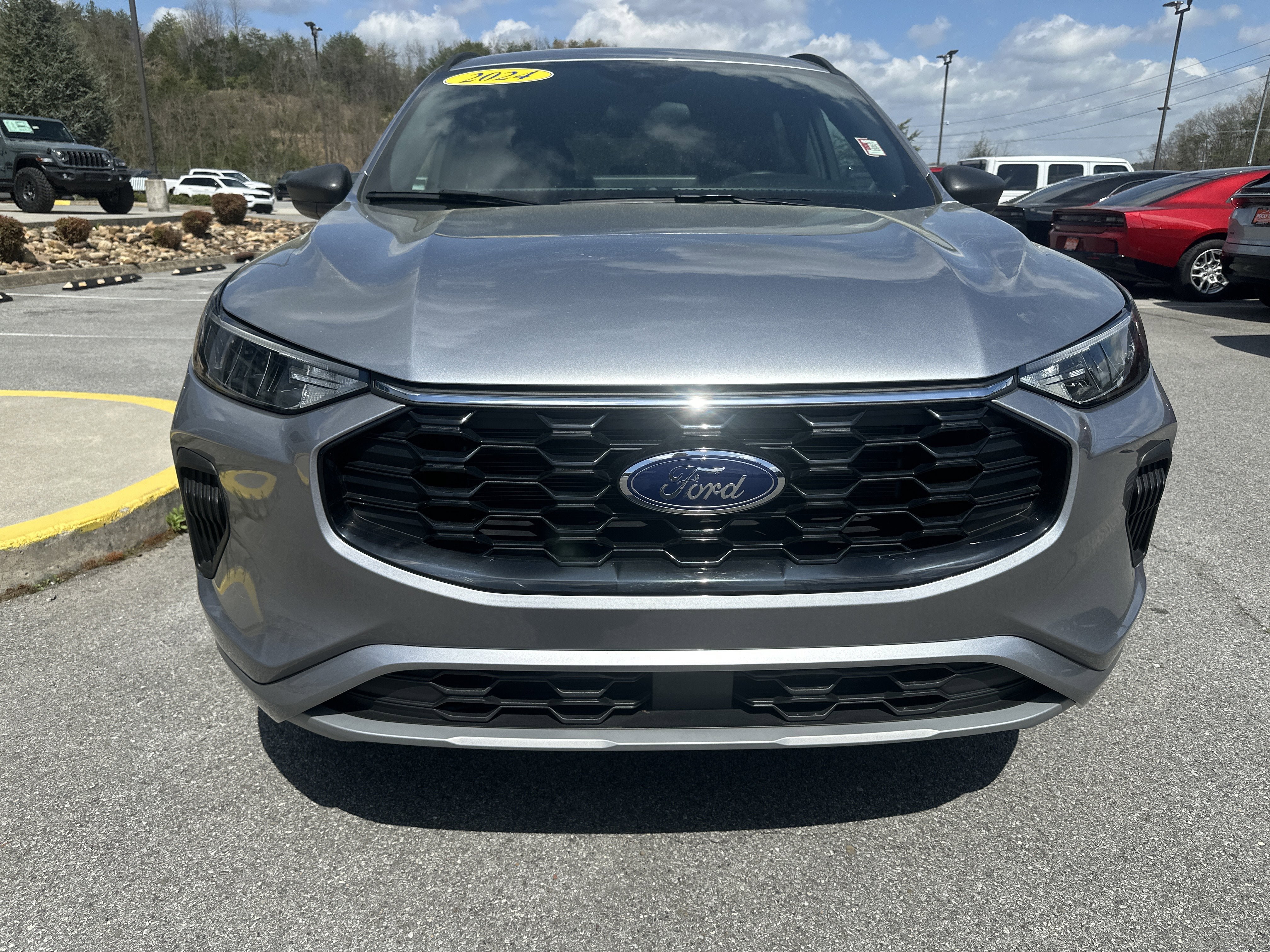 Used 2024 Ford Escape ST-Line w/ Tech Pack #1 AWD/4WD image 3