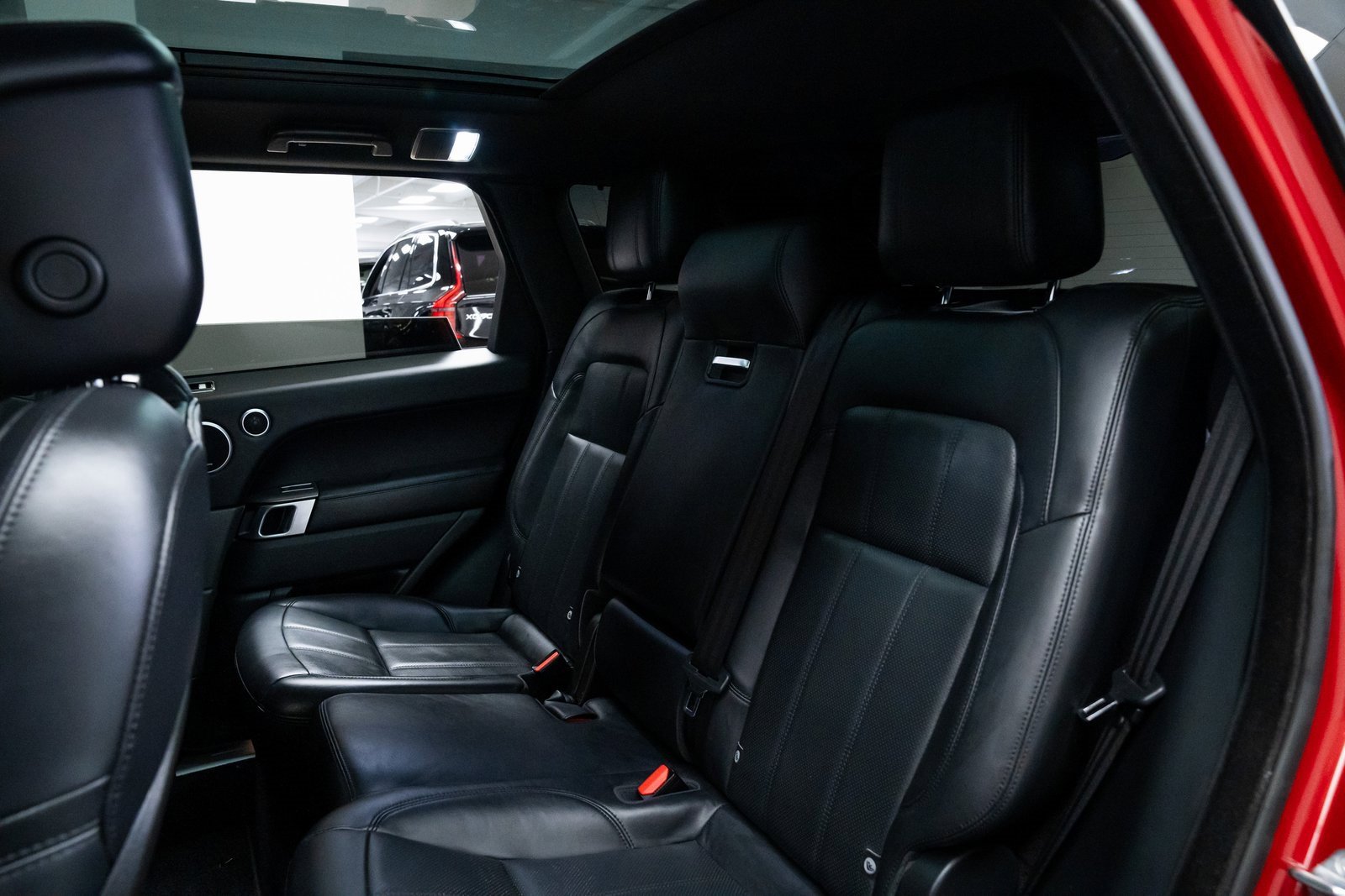 Used 2018 Land Rover Range Rover Sport HSE image 21