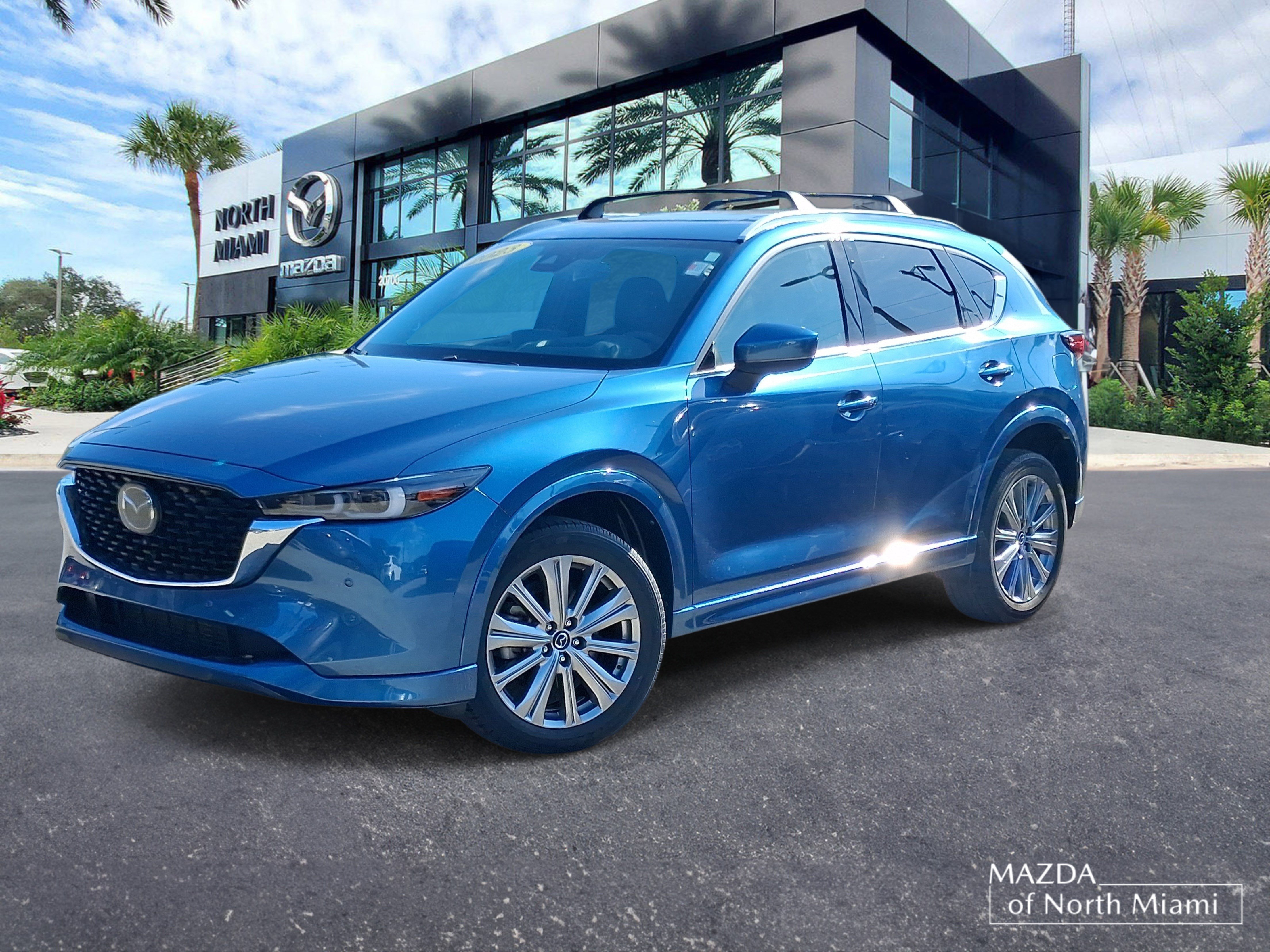 Certified 2023 MAZDA CX-5 Signature AWD/4WD image 1